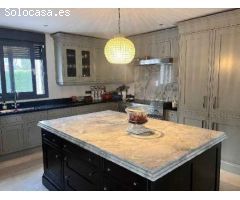 BEAUTIFUL AND EXCELENTLY DECORATED VILLA IN THE C ZONE OF SOTOGRANDE ALTO