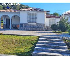 Chalet en Venta en Almogía, Málaga