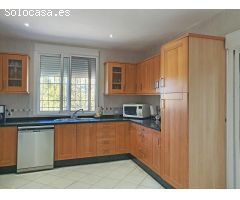 Chalet en Venta en Almogía, Málaga