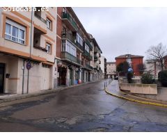 Venta de  local en Plaza Huerta Herrera de Cuéllar. Muy céntrico. Ref. 685