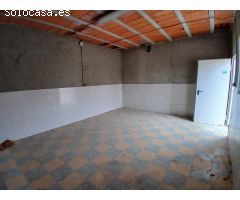 Local comercial junto a Mercadona de Cuéllar. Ref.2002