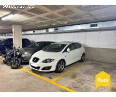 PARKING CENTRICO EN FINCA MODERNA CON ASCENSOR