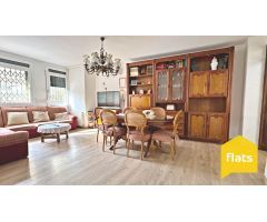 Duplex en Venta en Santa Coloma de Gramanet, Barcelona