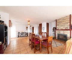 Chalet hermoso con vistas al mar