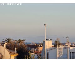 PRECIOSOS BUNGALOW CON PISCINA CERCA DEL MAR