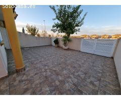 PRECIOSOS BUNGALOW CON PISCINA CERCA DEL MAR