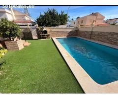CHALET DE TRES DORMITORIO EN DEHESA DE CAMPOAMOR
