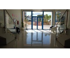 PISO DE UN DORMITORIO CON PISCINA COMUNITARIA EN GUARDAMAR