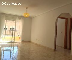 ALQUILER PISO DE TRES HABITACION CON DOS BAÑOS EN GUARDAMAR