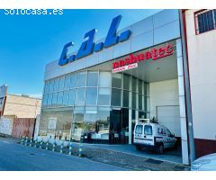 VENTA DE NAVE COMERCIAL EN LOJA