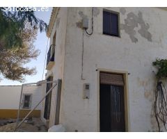 ¡SE VENDE CORTIJO CON TERRENO DE HORTALIZAS MUY PRODUCTIVO!