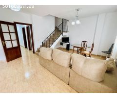 En exclusiva, estupenda casa con patio en Humilladero.