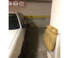 Plaza de Parking en Segur de Calafell estacion