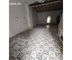???? ¡Oportunidad única en Plaza Columnas! Planta baja en venta ??????
