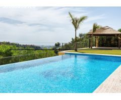 BONITA VILLA CLÁSICA CON VISTAS AL MAR EN ZONA DE GOLF