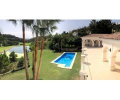 Impresive Luxury Frontline Golf Villa in Los Arqueros