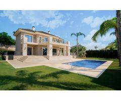 Villa en Venta en Benahavís, Málaga