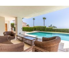VILLA DE 4 DORMITORIOS CON LAS MEJORES VISTAS EN LOS ARQUEROS