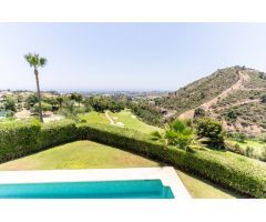 VILLA DE 4 DORMITORIOS CON LAS MEJORES VISTAS EN LOS ARQUEROS