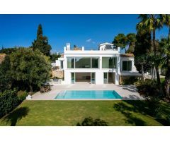 ESPECTACULAR VILLA EN GUADALMINA