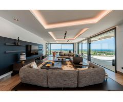 MODERNA VILLA EN SOTOGRANDE