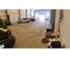 Espaciona Nave industrial en muy buen estado en Polígono de Estepona