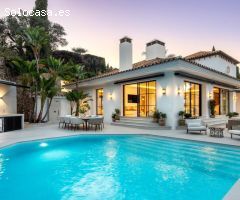 Excepcional Villa en Primera Línea de Golf en El Herrojo