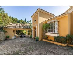 VILLA DE LUJO CON ESTILO ANDALUZ EN BENAHAVIS