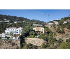 VILLA DE LUJO CON ESTILO ANDALUZ EN BENAHAVIS