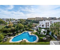 Maravilloso piso en Estepona- con piscina