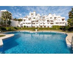 Maravilloso piso en Estepona- con piscina