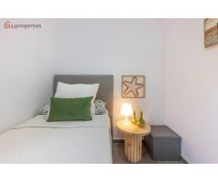 PISO CENTRICO Y A POCOS METROS DE LA PLAYA-ESTEPONA