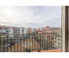 Piso de 4 habitaciones con vistas despejadas y sol