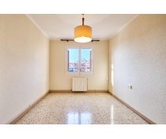 Piso Alto Esquinero en Mataró. 4 habitaciones. - Calle Jaume Isern.