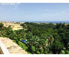 Bonito ático en Sierra Blanca, Marbella con vistas al Mar