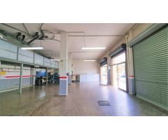 LOCAL IDEAL PARA NEGOCIO, PARKING O COCHERAS