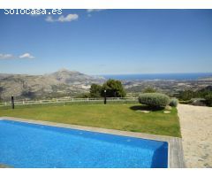 Finca de lujo en Benimantell, Alicante.