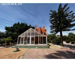Chalet en Alzabares Alto, Elche.