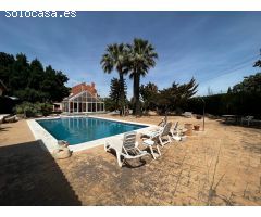 Chalet en Alzabares Alto, Elche.