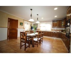 MAGINIFICO CHALET EN ELCHE, ZONA CIUDAD JARDIN