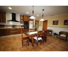 MAGINIFICO CHALET EN ELCHE, ZONA CIUDAD JARDIN