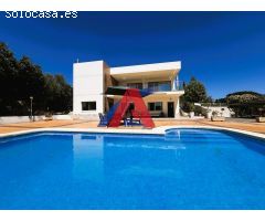 Chalet a la venta en la urbanización Bonavista, Elche.