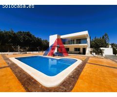 Chalet a la venta en la urbanización Bonavista, Elche.