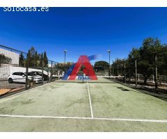 Chalet a la venta en la urbanización Bonavista, Elche.
