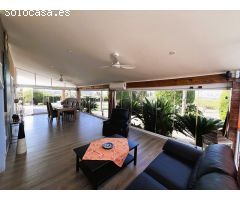 Chalet a la venta en Jacarilla.