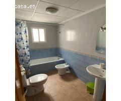 OPORTUNIDAD VIVIENDA CON PLAZA GARAJE Y PISCINA