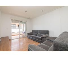 Piso de 3 habitaciones con terraza en venta en Albatera