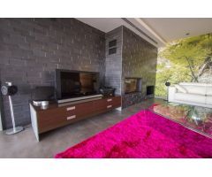 Villa de lujo en alquiler 1ª línea de playa en Arenales del Sol.