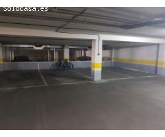 Plazas de garaje y trasteros en Jardines de Florencia, Camino de la Esgaravita y el Val