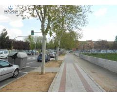 Local en venta en Calle HermanosFernandez Galiano, 11, Guadalajara